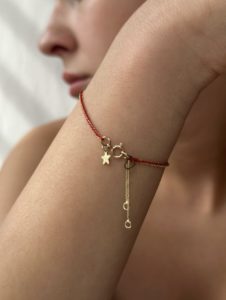 Moonrays Silk Solid Gold Chain Woven Bracelet - Image 3