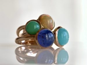 Apple Green Chrysoprase Small Sphere Ring - Image 4