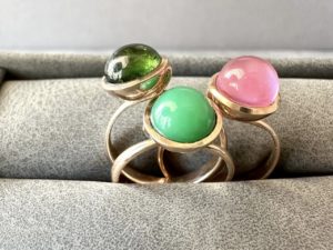 Apple Green Chrysoprase Small Sphere Ring - Image 6