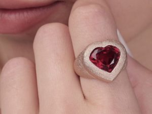 Ruby Heart Signet Ring - Image 4