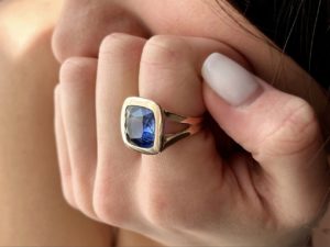 Cashmere Blue Sapphire Ring - Image 3