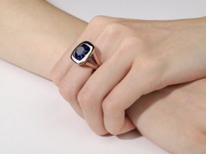 Cashmere Blue Sapphire Ring - Image 9