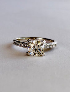 1.5 ct Diamond Engagement Ring - Image 6