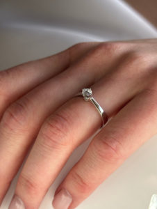 0.20 ct Diamond Solitaire Engagement  Ring - Image 4